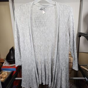 2 1 2 New York Gray Light Weight Sweater Lg.